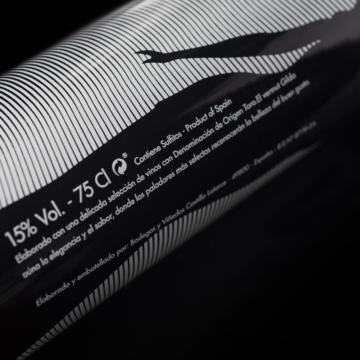 國際包裝設(shè)計分享|Javier Gardu?o Estudio de Dise?o苦艾酒包裝設(shè)計欣賞